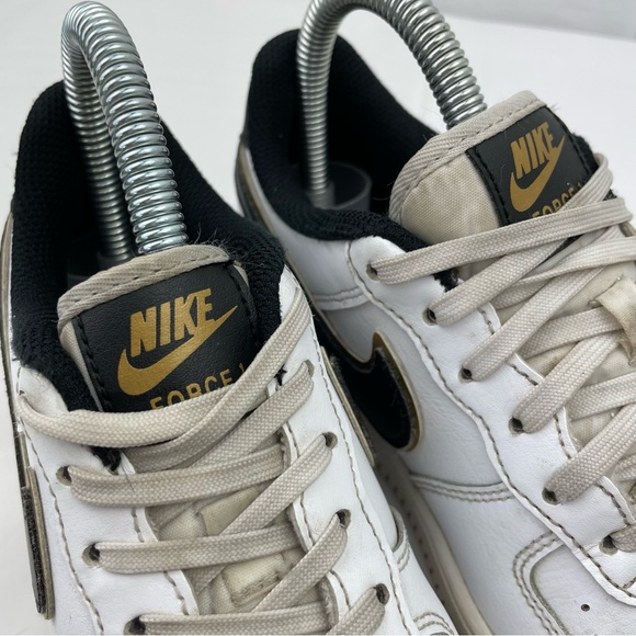 Nike Air Force 1 LV8 White Black Gold Kids Trainers UK2.5 DM3386-100 - Picture 9 of 9